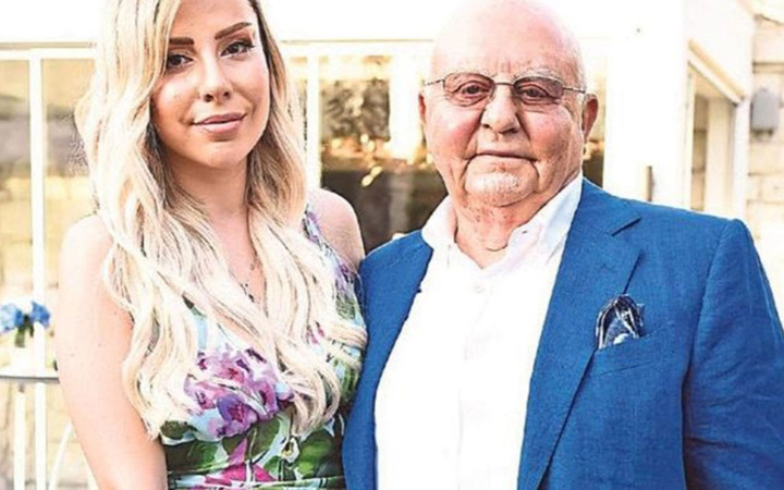 Arkas Holding'in sahibi Lucien Arkas kendisinden 42 yaş küçük Merve Sakallı ile evlendi
