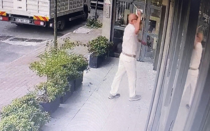 İstanbul'da işten kovulan adamın intikamına bakın! Patron kamera kaydına bakınca gördü!