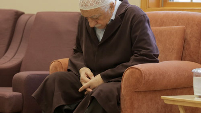 Fethullah Gülen ve Emre Uslu hakkında tutuklama kararı
