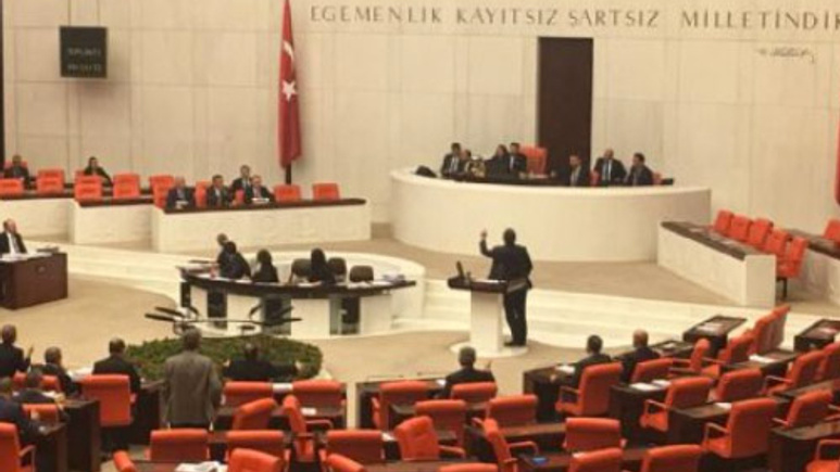 AK Parti'nin teklifi sosyal medyayı karıştırdı
