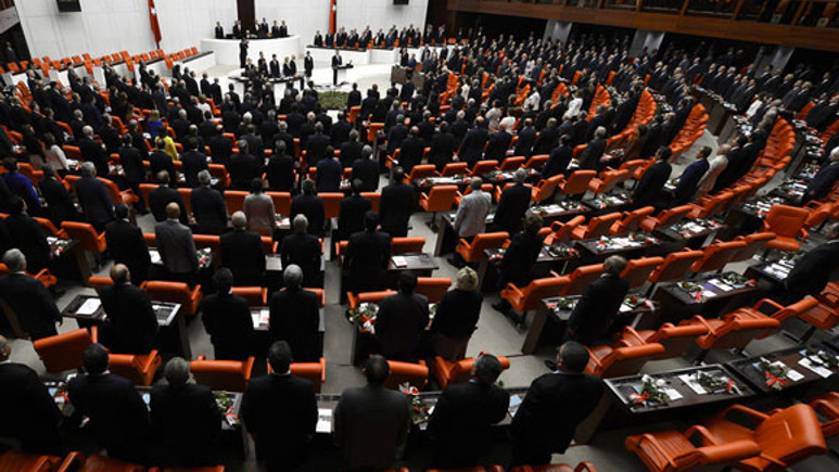 İsrail ve Rusya adımlar Meclis'i karıştırdı