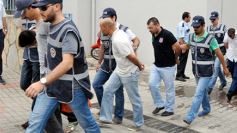 Adana FETÖ operasyonu 4 gazeteci gözaltında