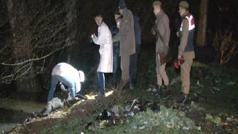 Kaybettiği cep telefonunu ararken ceset buldu