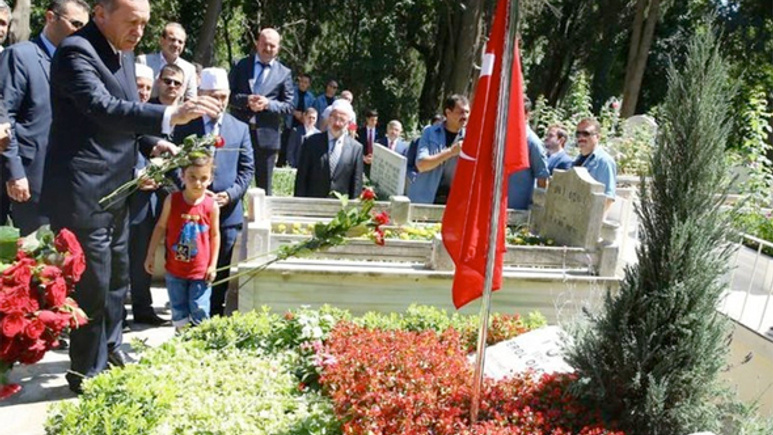 Erdoğan, yol arkadaşını yazdı