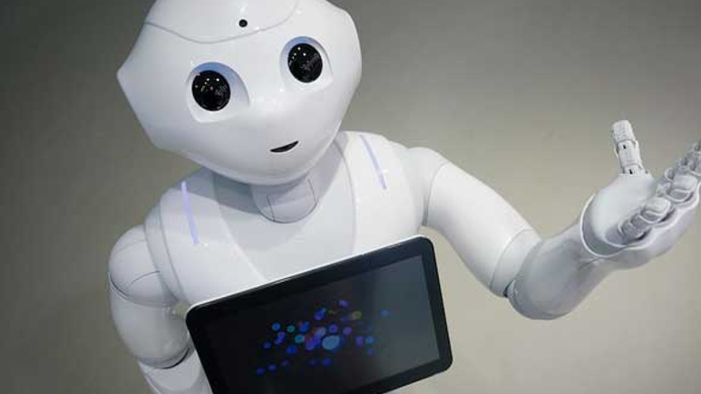 İngiltere parlamentosundan bir ilk: Robot 'tanık' oldu