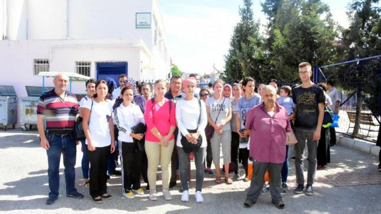 Okuldan öğrencileri kaçıracaklardı! Veliler nöbette...