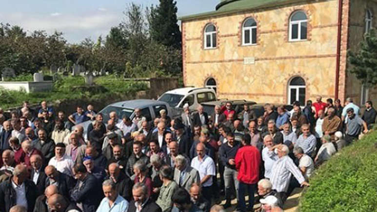 Ölü kendi salasını okudu cemaat şoka girdi!