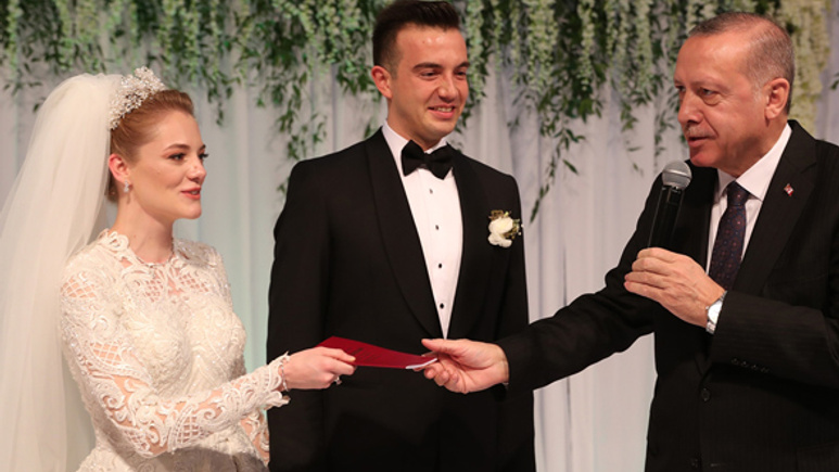 Cumhurbaşkanı Erdoğan nikah şahidi oldu