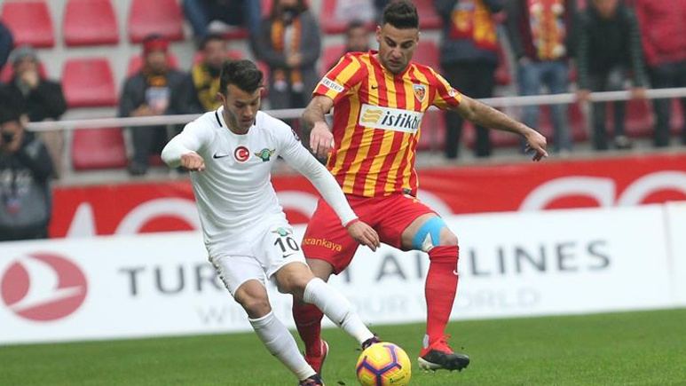 Kayserispor Akhisar'ı yendi: Tehlikeli bölgeden uzaklaştı!