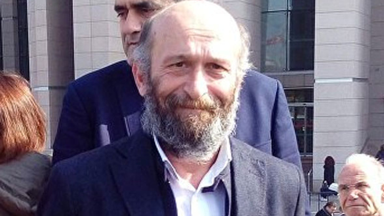 Gazeteci Erdem Gül CHP'nin Adalar adayı mı?