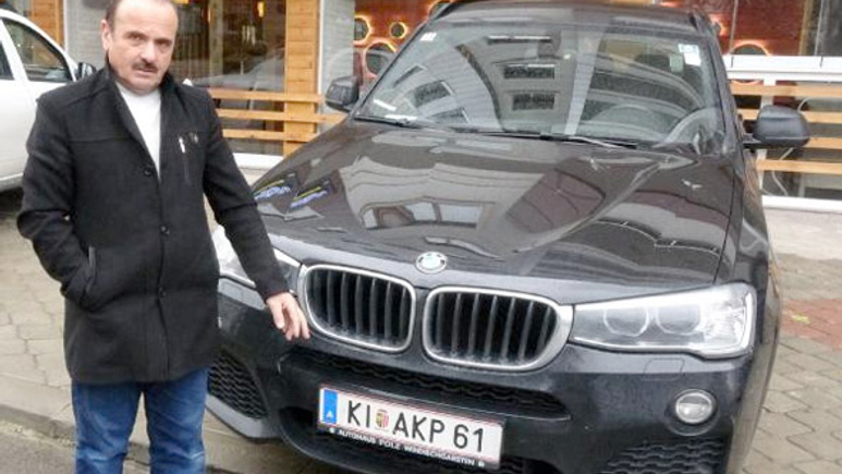 Avusturya'da gurbetçi Türk 'KI AKP 61' yazılı özel plaka alınca...
