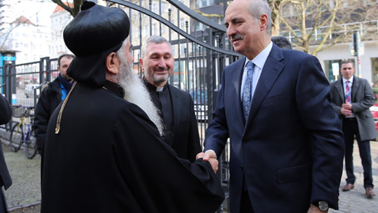 Numan Kurtulmuş'tan Süryani Kilisesi'ne ziyaret