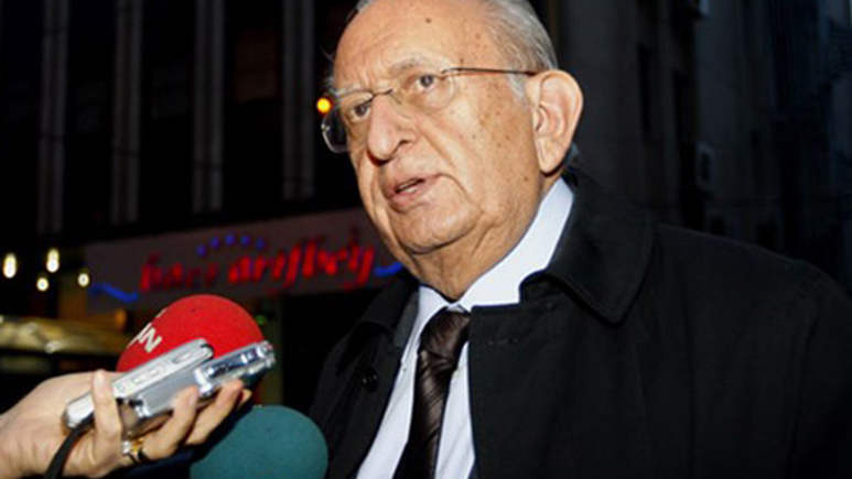 Hüsamettin Cindoruk kimdir kızlarını evlatlık verdi yıllar sonra itiraf etti