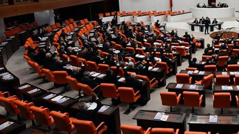 Milyonlarca kişiyi ilgilendiren torba tasarı kabul edildi