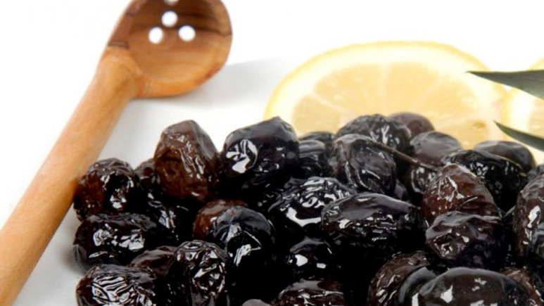 Sahurda ne yersek tok tutar bu ikisini yemeyin acıkır ve susarsınız