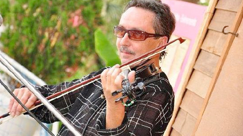 Piyano dersi alan kız 'en az 10 defa oldu' dedi her şeyi anlattı