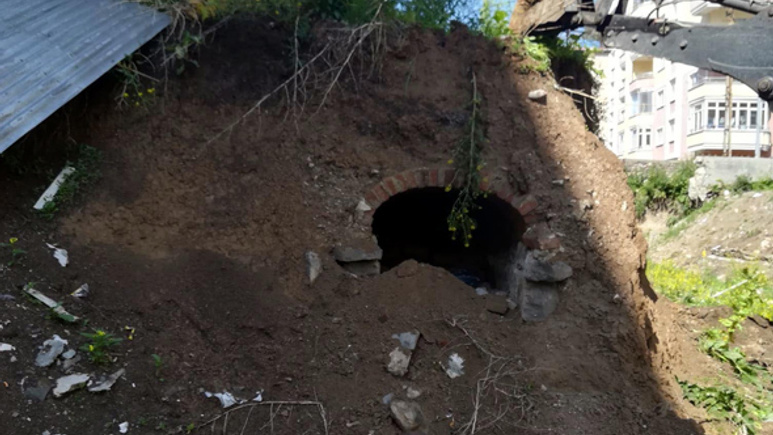 Ardahan'da bulunan Rus subayın mezarı taşındı