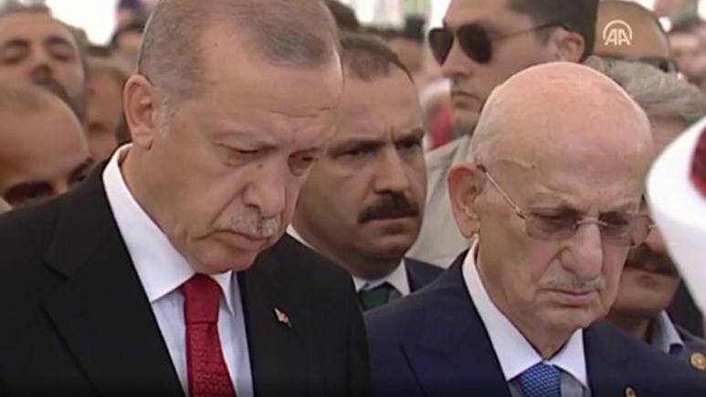 Ünlü tarihçi Fuat Sezgin son yolculuğuna uğurlandı
