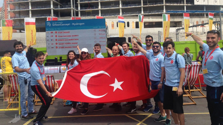 Türk öğrencilerden gururlandıran birincilik!
