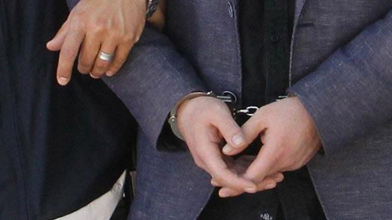 FETÖ şüphelisi eski polis suçüstü yakalandı