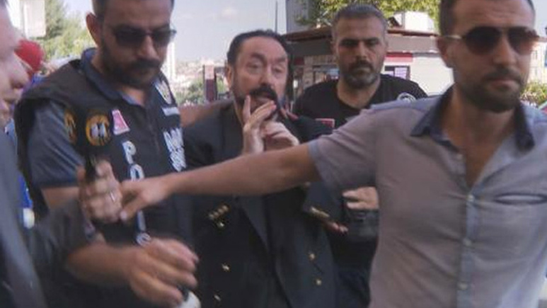 Adnan Oktar'ın 15 Temmuz gecesi söylediği söze bakın!