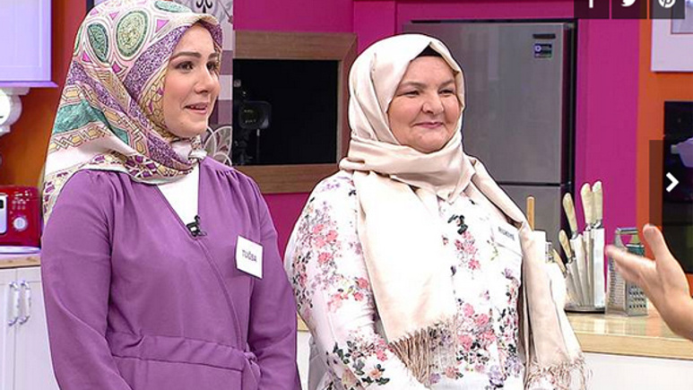 Gelinim Mutfakta Tuğba Ebrek kimdir görümcesi ile şok olayı