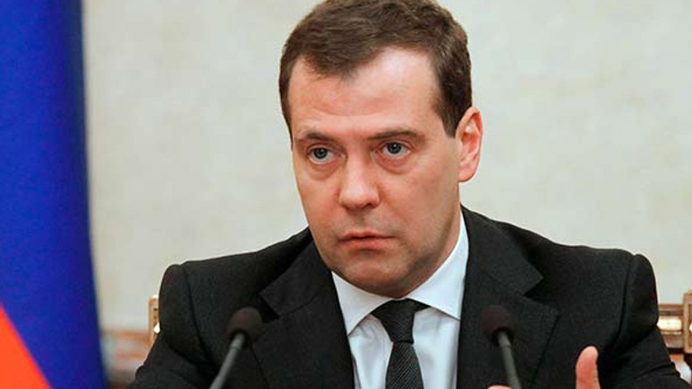 Rusya Başbakanı Dmitry Medvedev'den ABD'ye tehdit! Savaş ilanı olarak göreceğiz