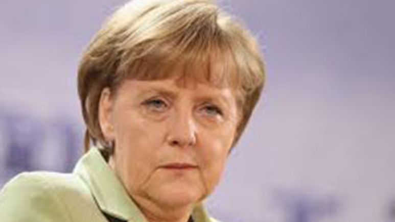 Merkel'den tehdit gibi açıklama! Kenarda durup beklemeyeceğiz