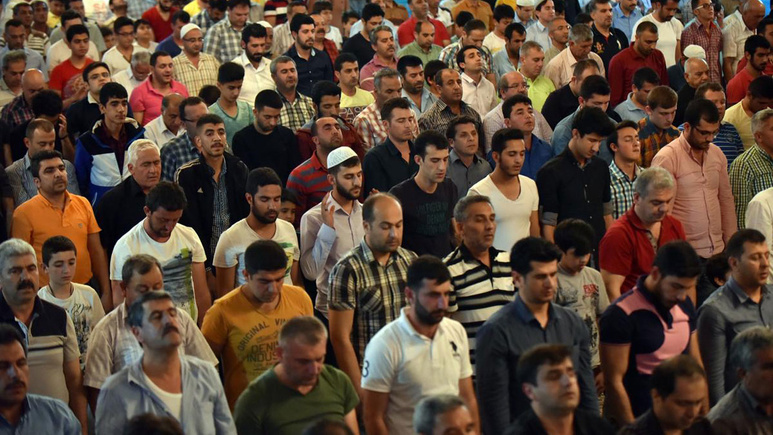 Ramazan Bayramı namazı nasıl kılınır? Kaç rekattır?