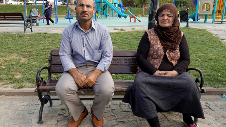 500 gram altını kaybettikleri yerde nöbet tutuyorlar