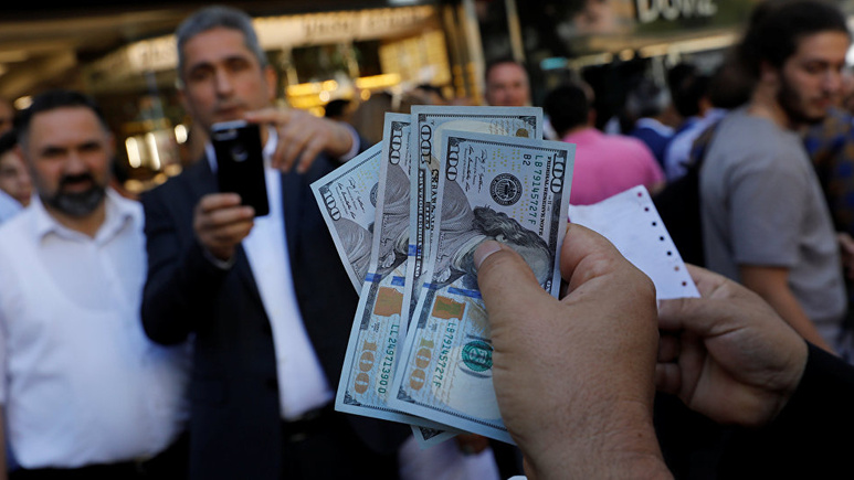Dolar alınır mı? Bugün avro ve dolar düşmeye başladı sebebi de...