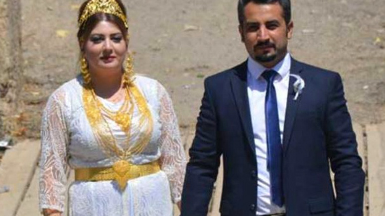Takı yarışına girdiler! Gelini altına boğdular, damada araba verdiler