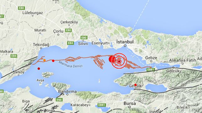 Marmara Denizi'nde endişelendiren hareketlilik!