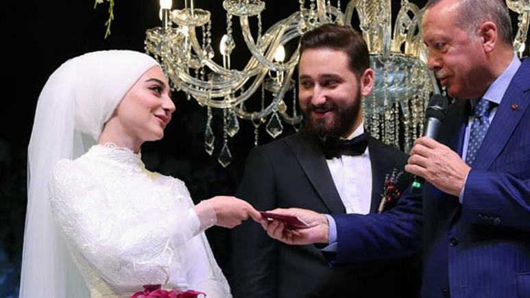 Cumhurbaşkanı Erdoğan nikah şahidi oldu