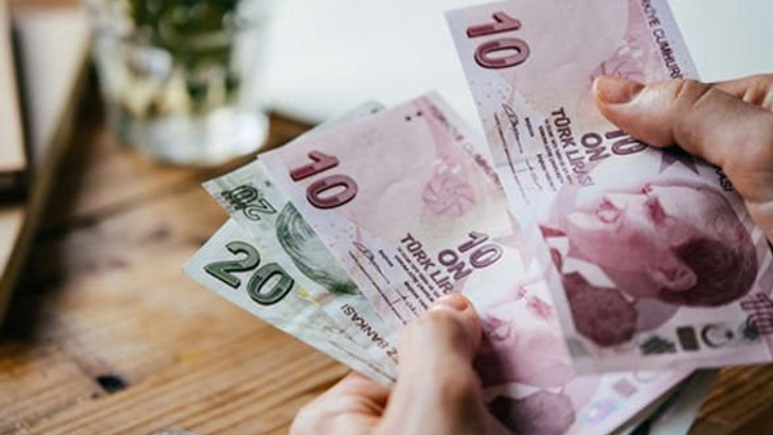Emeklilerin 498 lira fazla maaş alacaklar işte maaşın yatacağı tarih