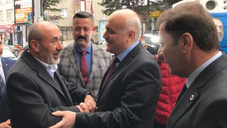 MHP'li Yıldırım: Pazarlık değil jestler oldu