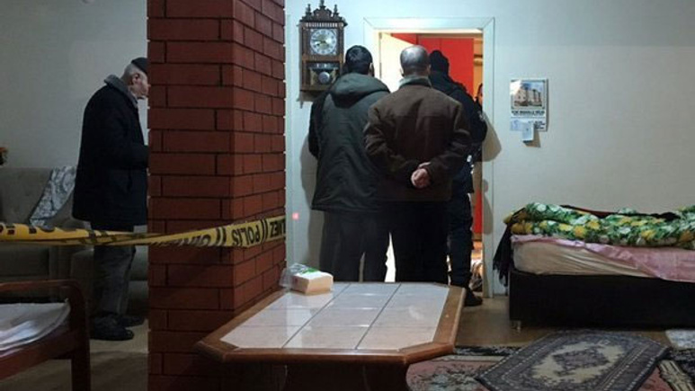 75 yaşındaki adam 100 yaşındaki annesini öldürdü