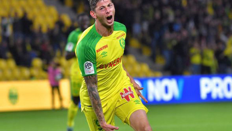 Emiliano Sala'yı taşıyan uçak kayboldu! Haber alınamıyor