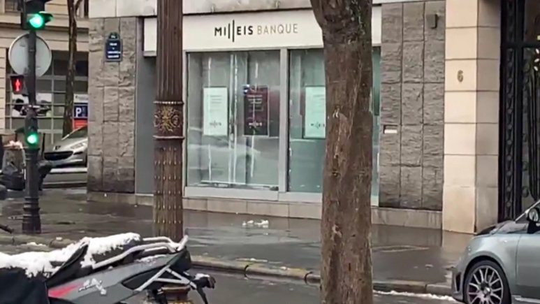 Film sahnelerini aratmayan banka soygunu!