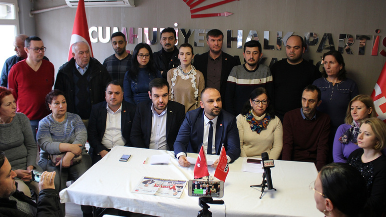 CHP Çorlu'da deprem! İçimiz acıyor deyip bastılar istifayı