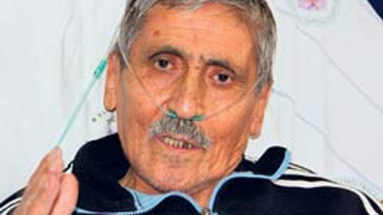 Abdurrahim Karakoç yoğun bakımda