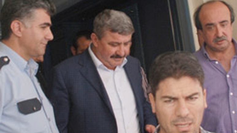 Demokrat Parti yolsuzluktan aklandı