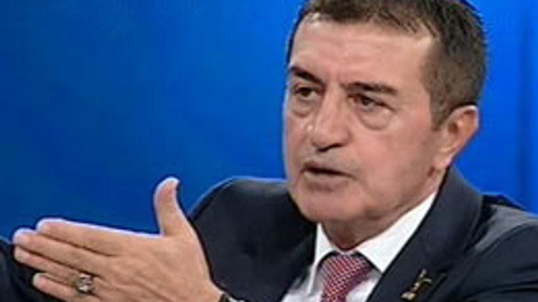 Pamkoğlu iki komutanı topa tuttu