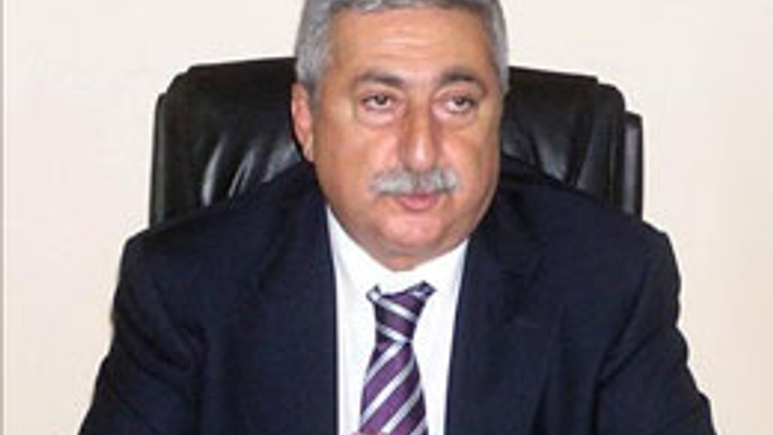 Akil İnsan hükümeti topa tuttu!