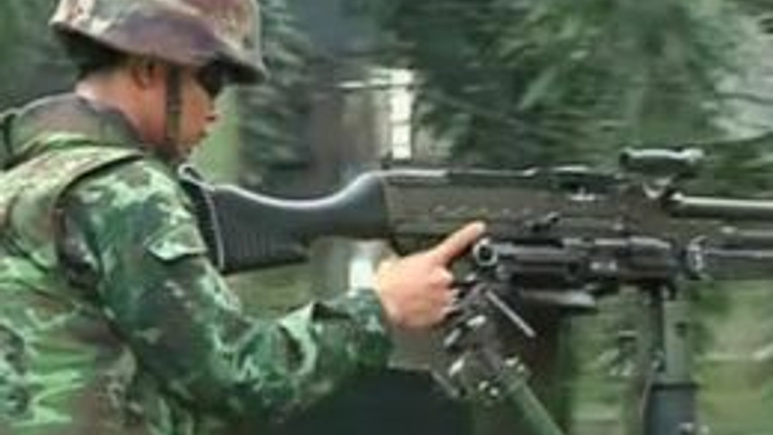 Tayland ordusu gösterilere karşı teyakkuzda