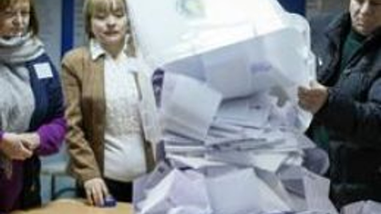 Moldova'daki seçimde AB yanlıları önde