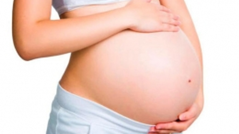İnternetten 'anne karnında satılık bebek'