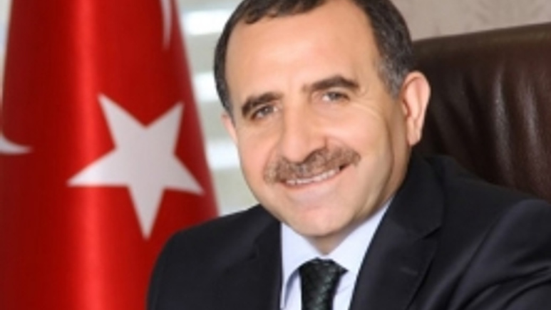 Karslı 'Merkez sağın yeni adresi biziz' diyor