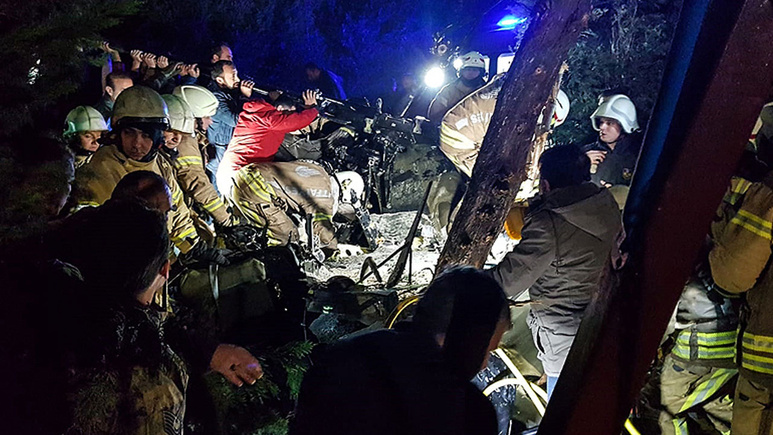 Düşen helikopterle ilgili siyasilerden peş peşe mesajlar