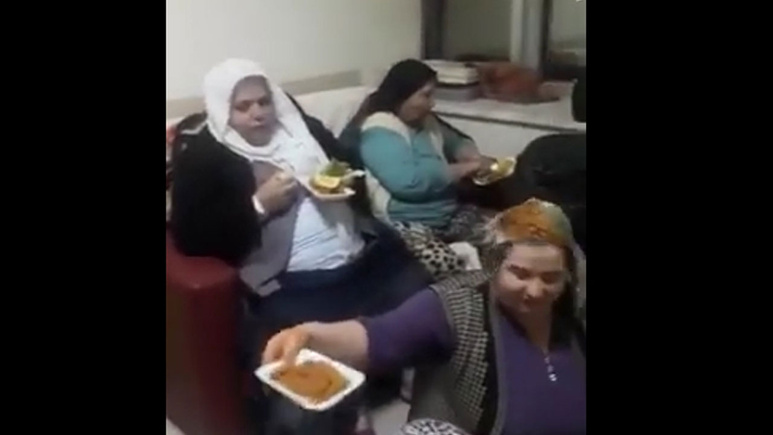Hasta can refakatçiler çiğ köfte derdinde